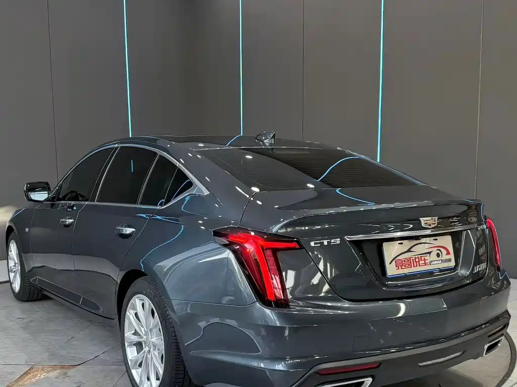 Cadillac CT5 — миниатюра 8
