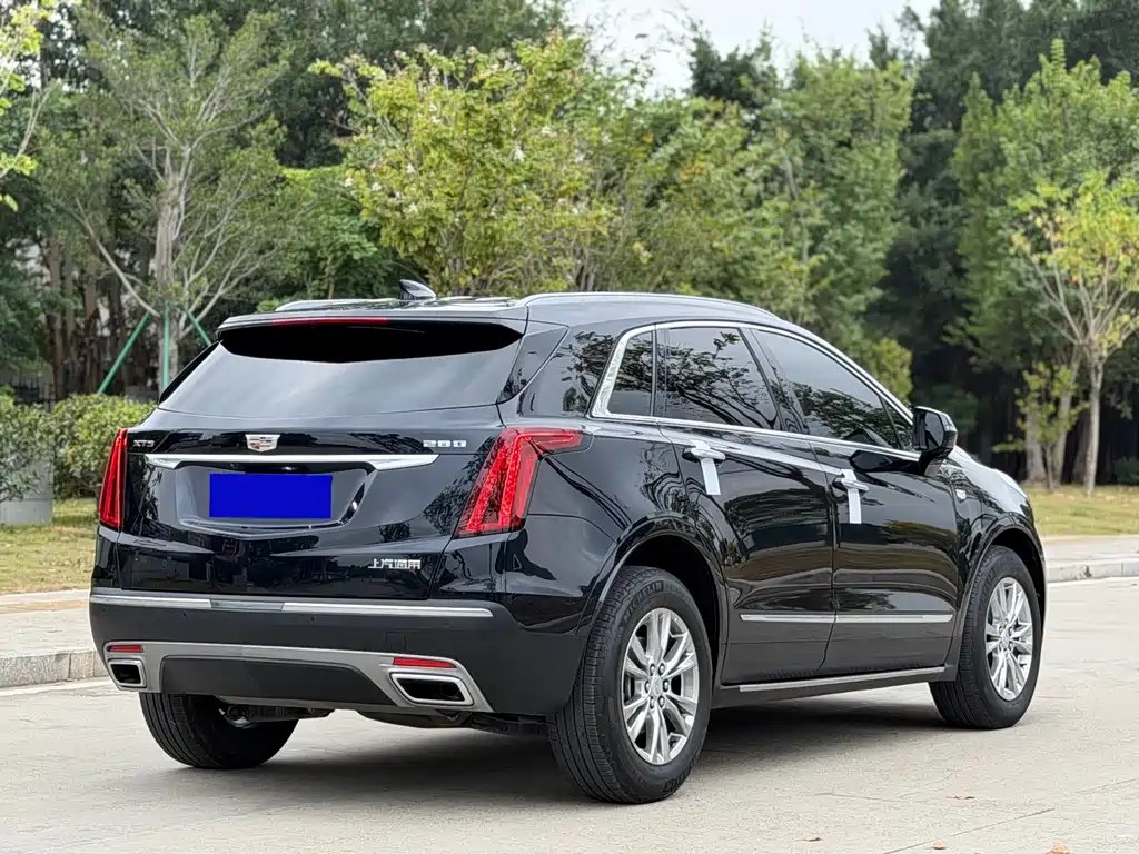 CADILLAC XT5