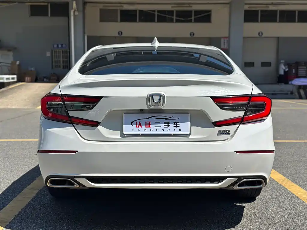 Honda Accord — миниатюра 17