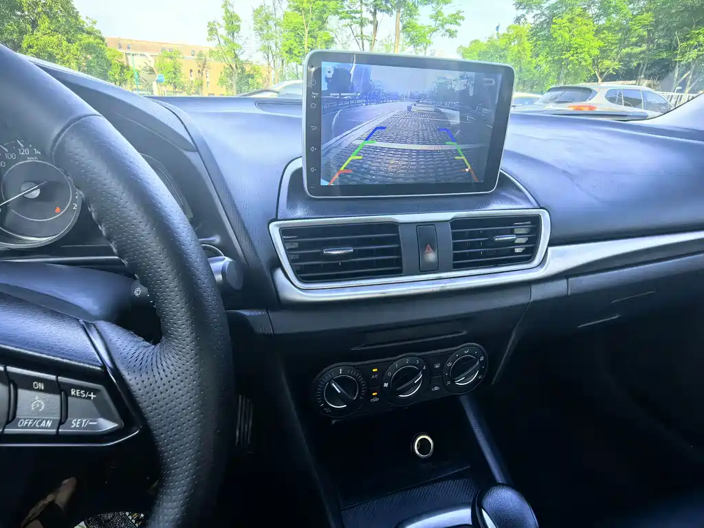 Mazda 3 Axela — миниатюра 18