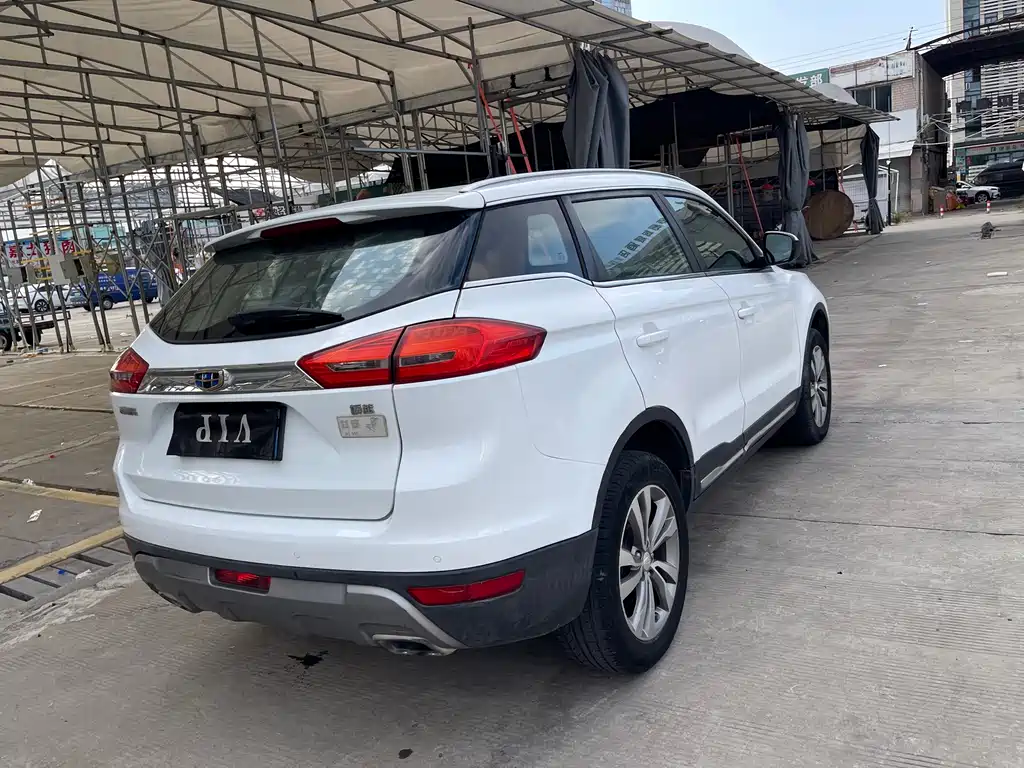 Geely Boyue — миниатюра 4