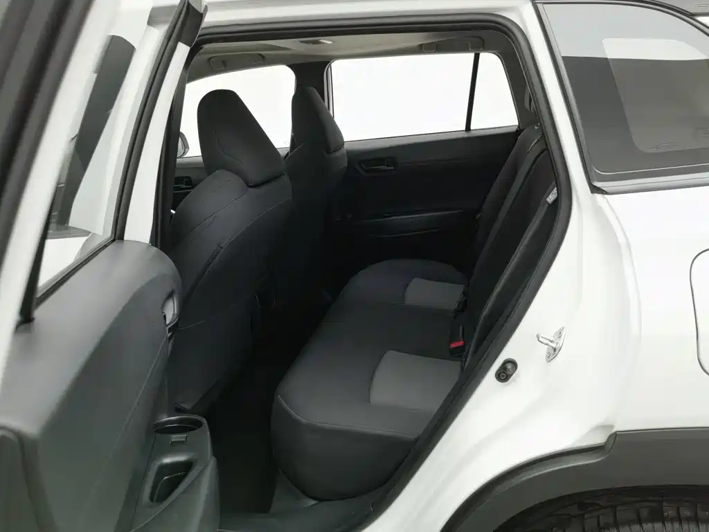 Toyota Frontlander — миниатюра 15