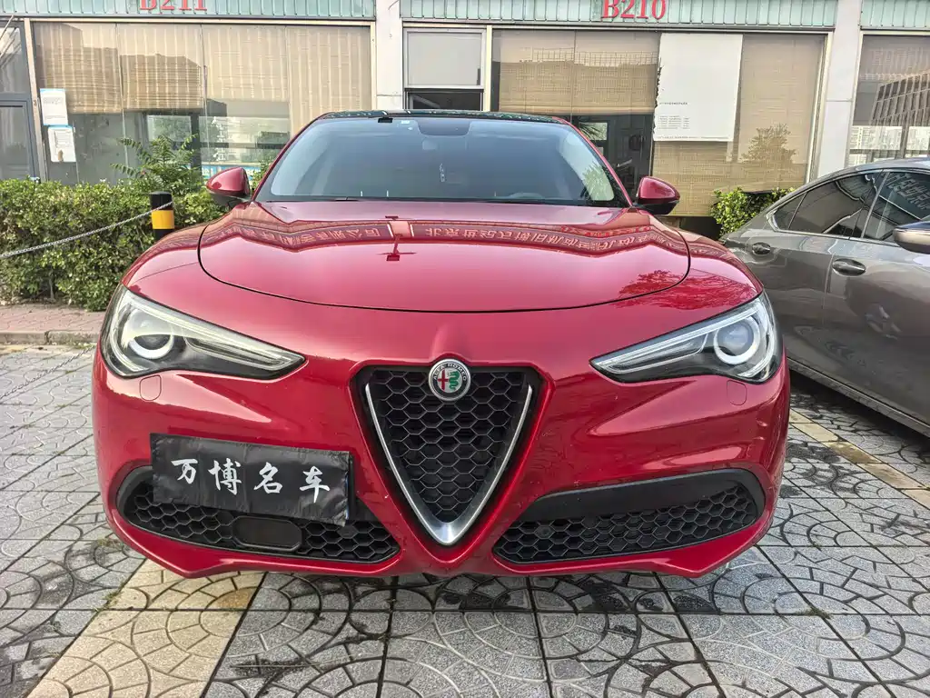 Alfa Romeo Stelvio — миниатюра 2