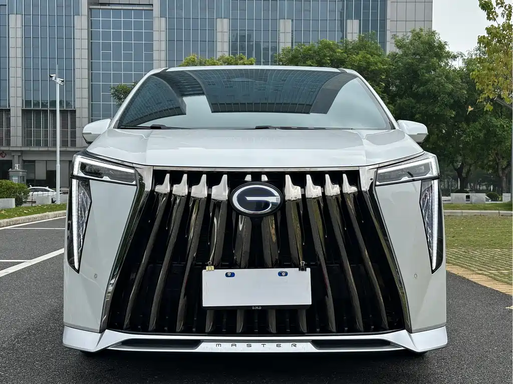 GAC M8