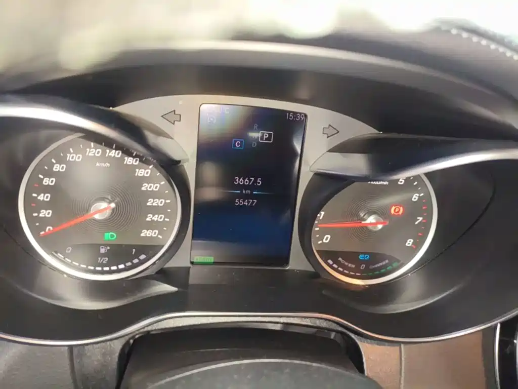 Mercedes-Benz C-Class — миниатюра 12