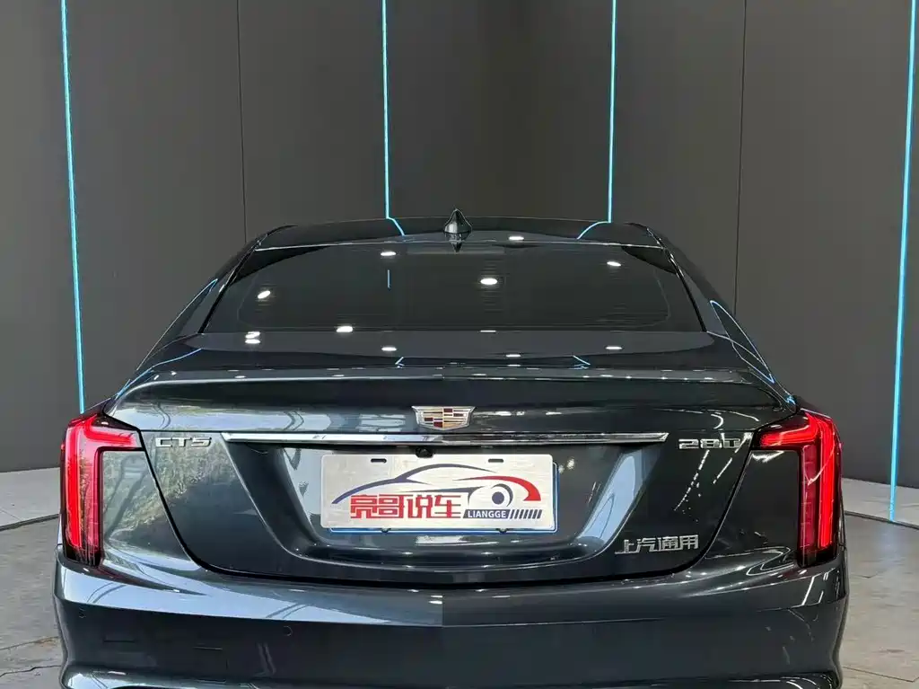Cadillac CT5 — миниатюра 7