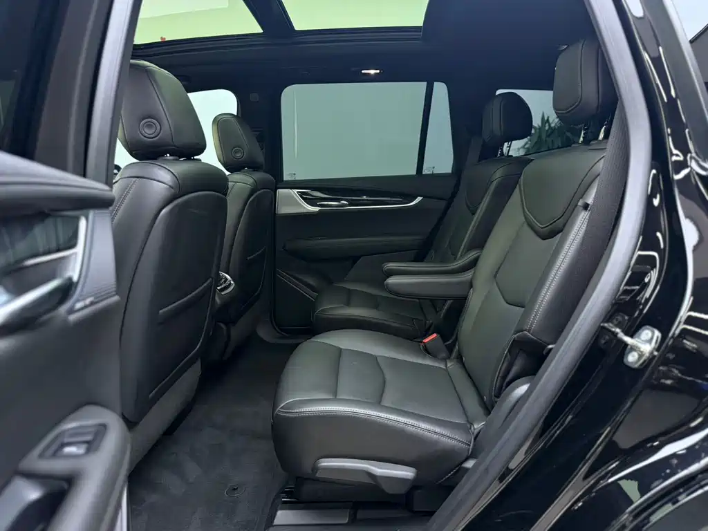 Cadillac XT6 — миниатюра 9