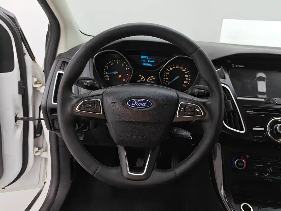 Ford Focus — миниатюра 14