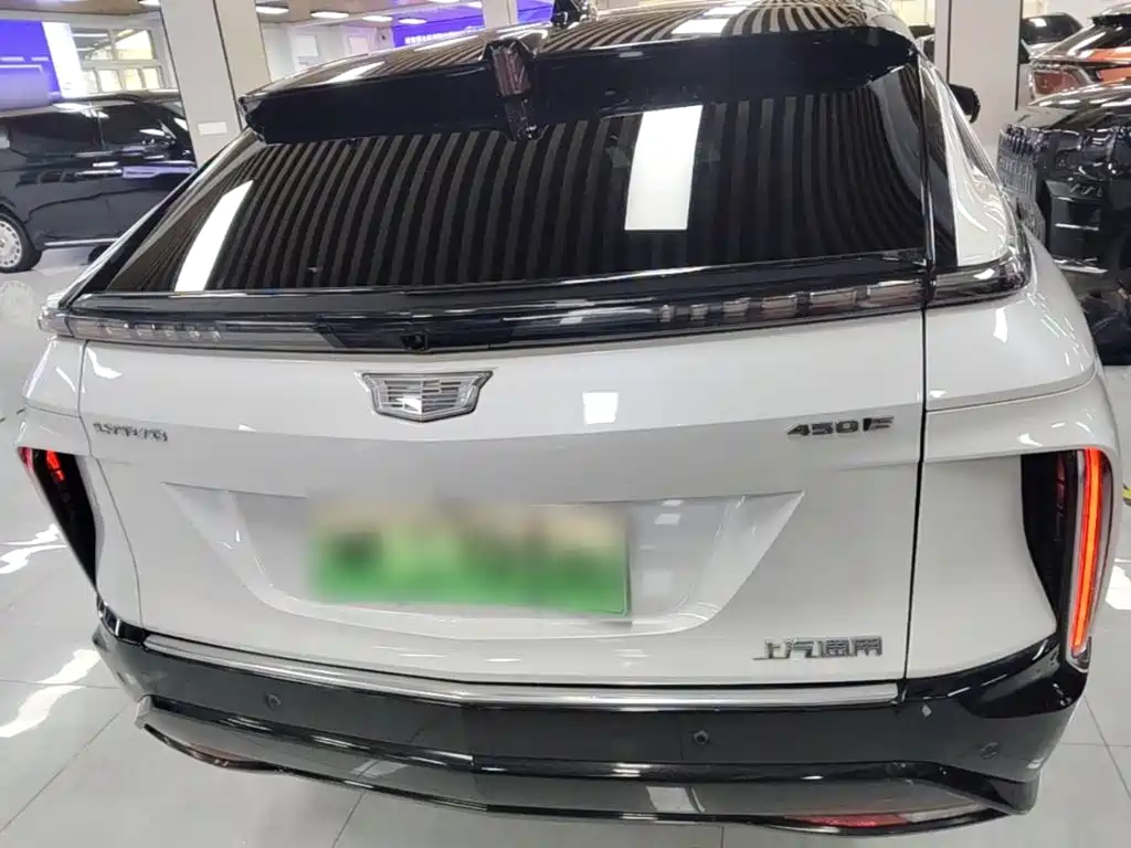 Cadillac Lyriq — миниатюра 6
