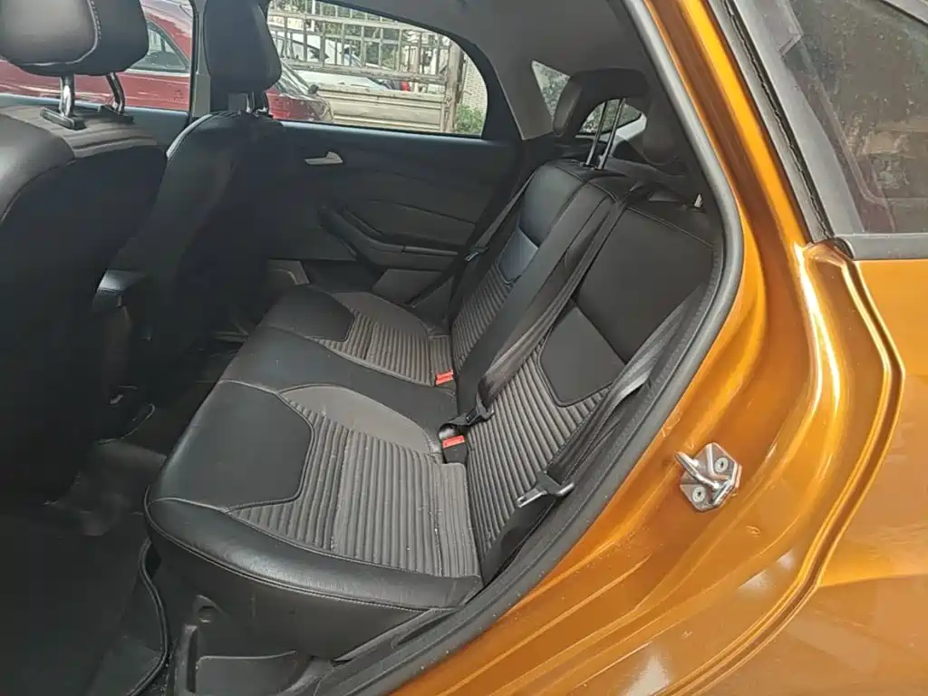 Ford Focus — миниатюра 17