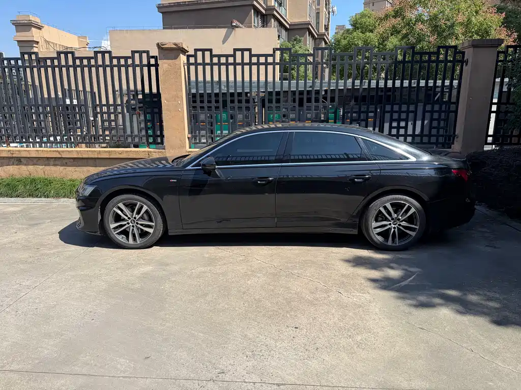Audi A6L — миниатюра 5