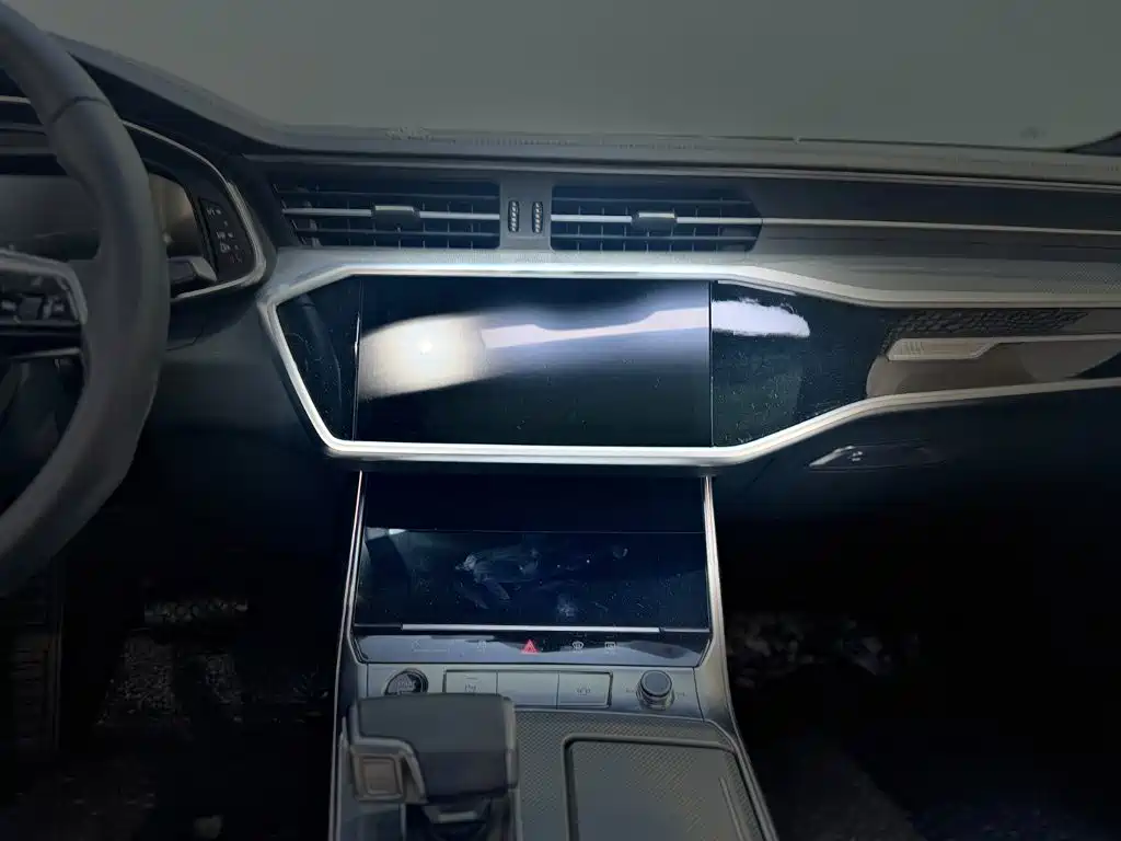 Audi A6L — миниатюра 11