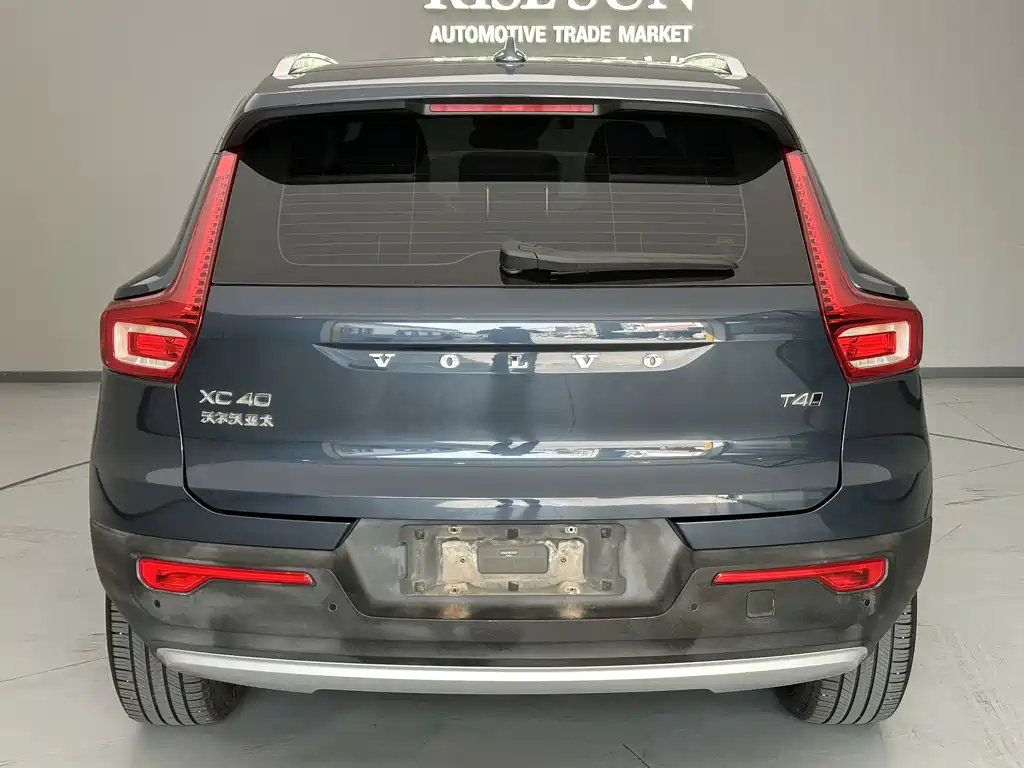 Volvo XC40 — миниатюра 8