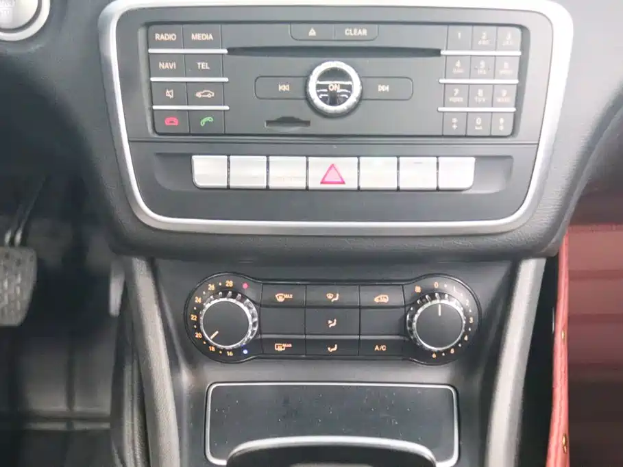 Mercedes-Benz GLA — миниатюра 8