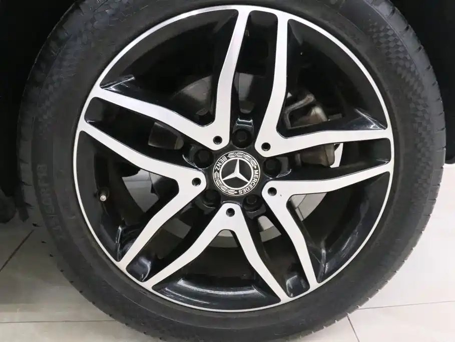 Mercedes-Benz GLA — миниатюра 18