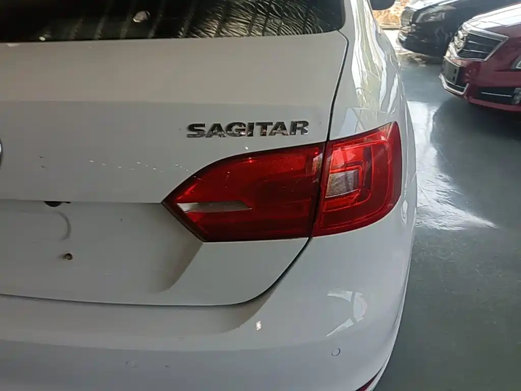 Volkswagen Sagitar — миниатюра 8