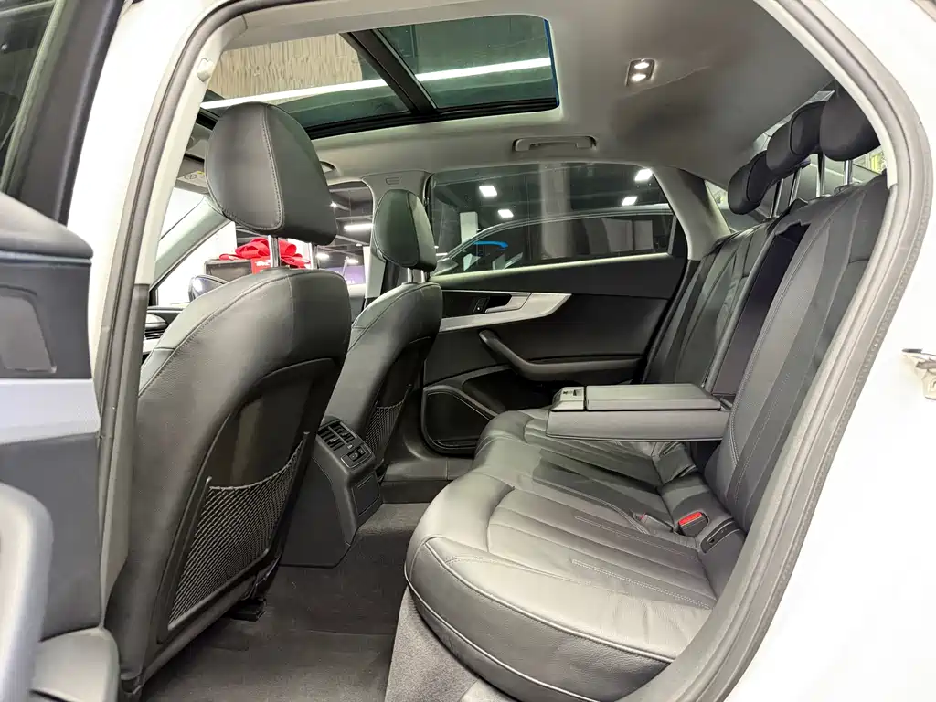Audi A4L — миниатюра 5