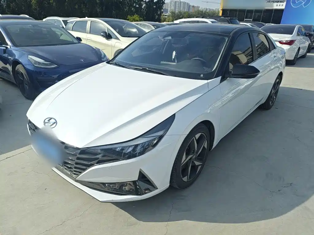 Hyundai Elantra — миниатюра 2