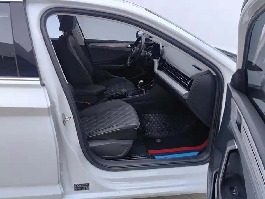 Volkswagen Sagitar — миниатюра 8