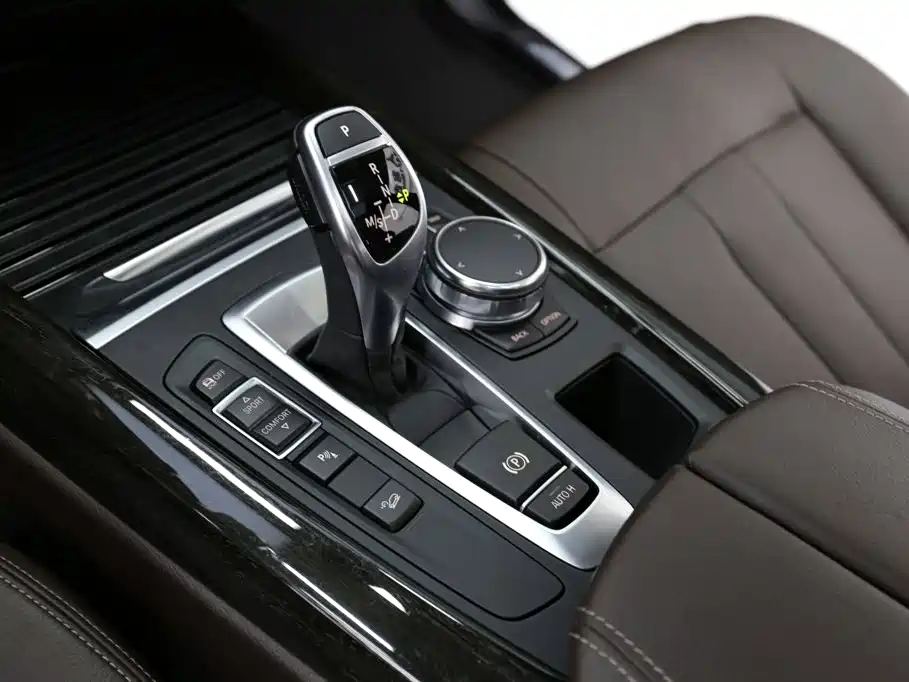 BMW X5 (Import) — миниатюра 11
