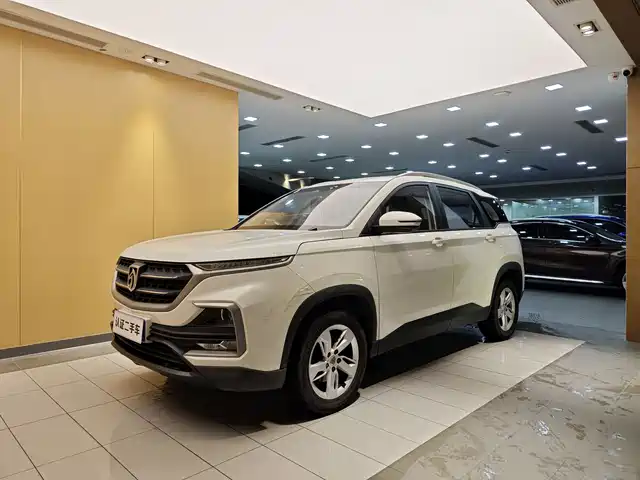 BAOJUN 530 2018