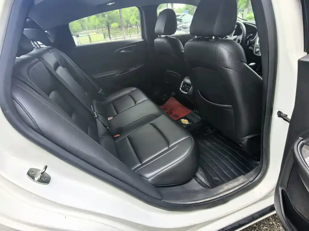Chevrolet Malibu XL — миниатюра 11