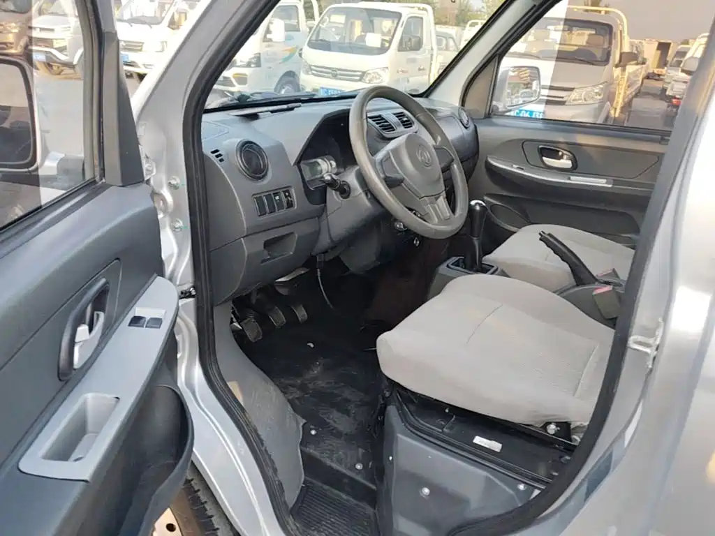DFSK C31 — миниатюра 16