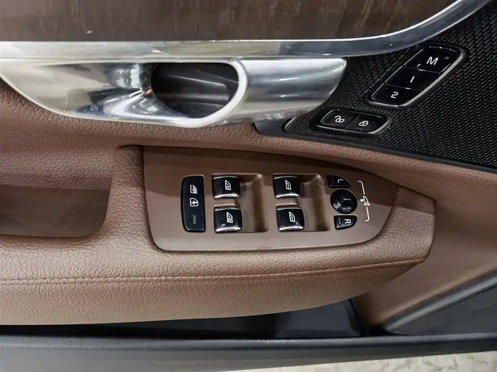 Volvo S90 2021 B5 Luxury