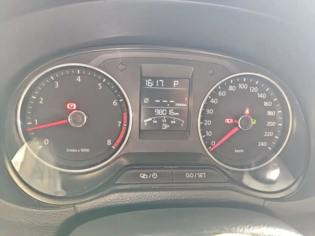 Volkswagen Polo — миниатюра 12