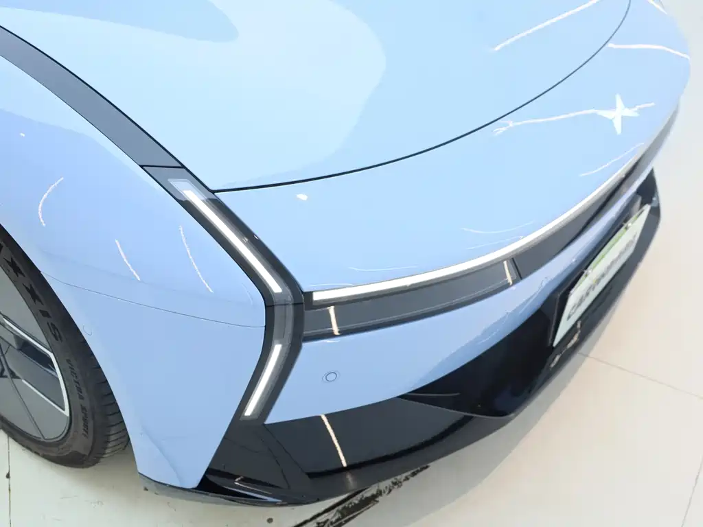 XPeng P7 — миниатюра 27