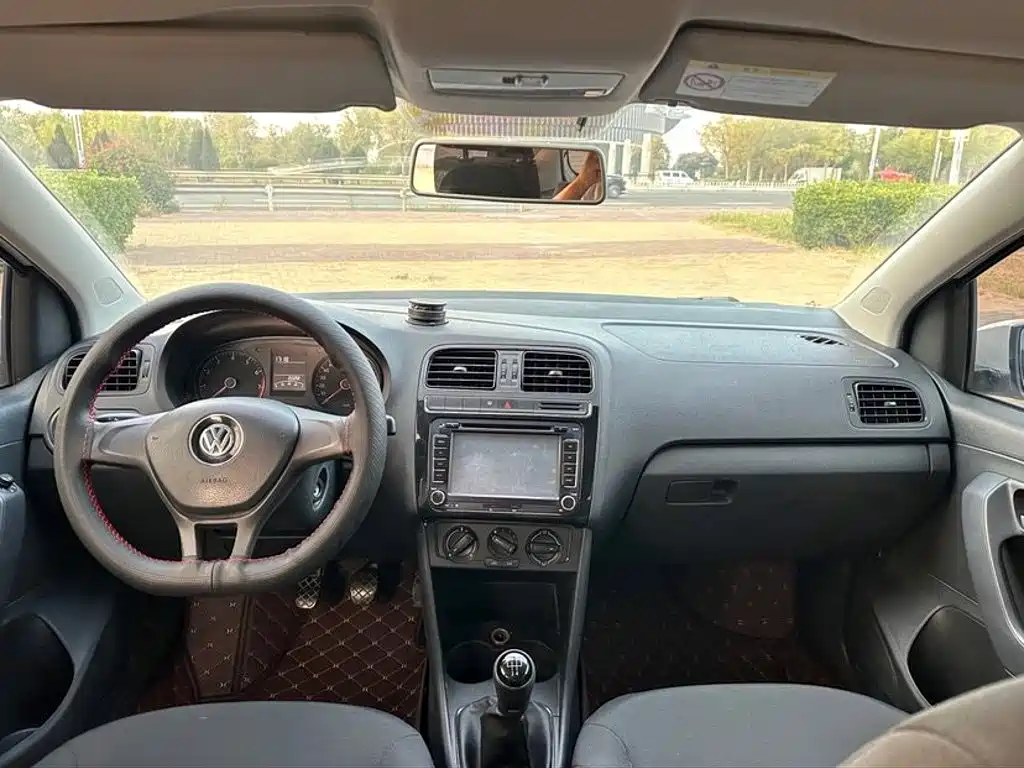 Volkswagen Polo — миниатюра 9