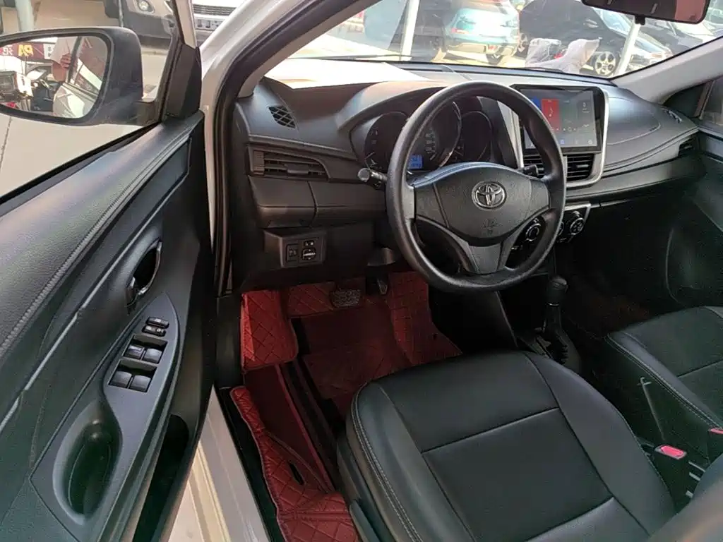 Toyota Vios FS — миниатюра 16