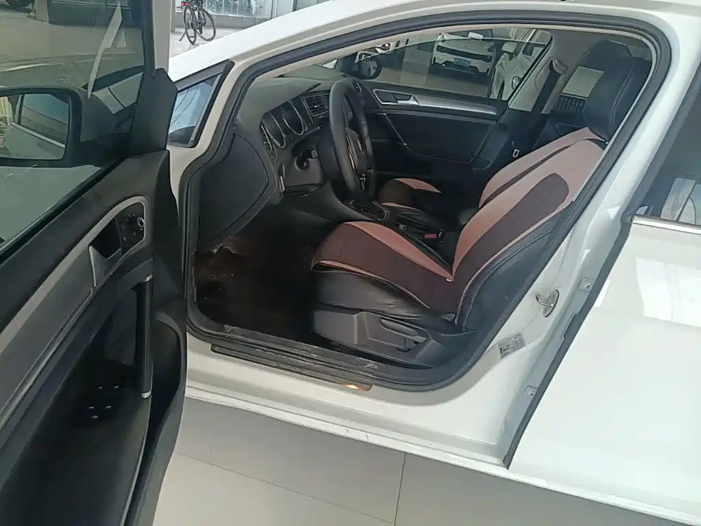 Volkswagen Golf — миниатюра 16