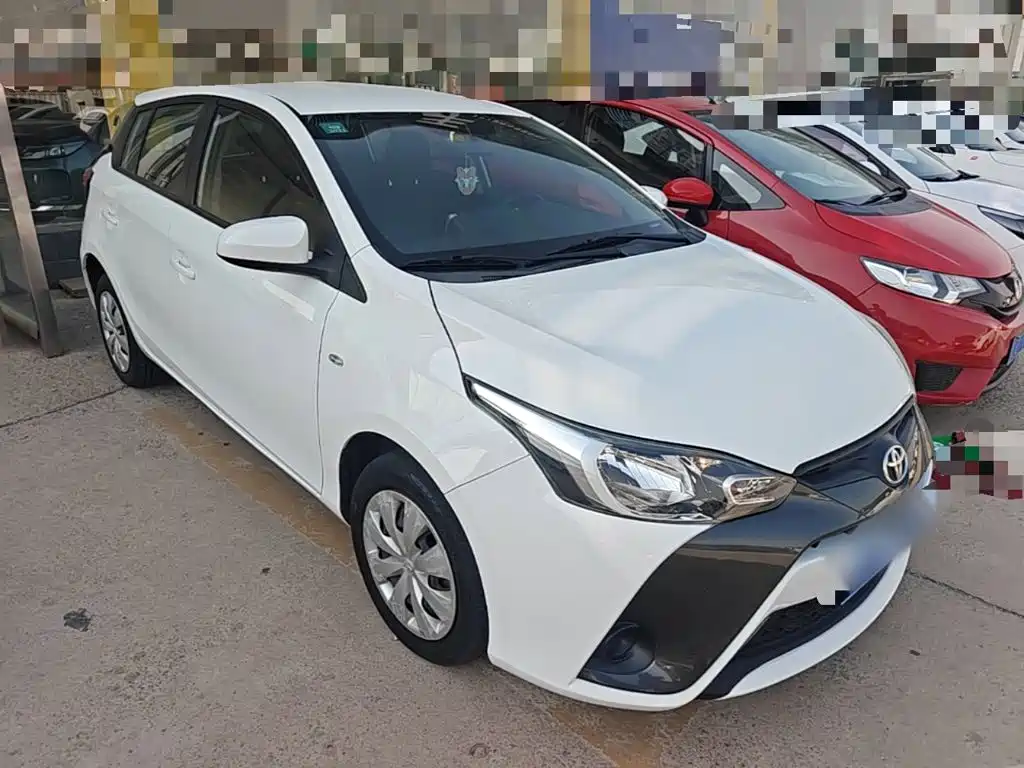 Toyota Yaris L — миниатюра 4