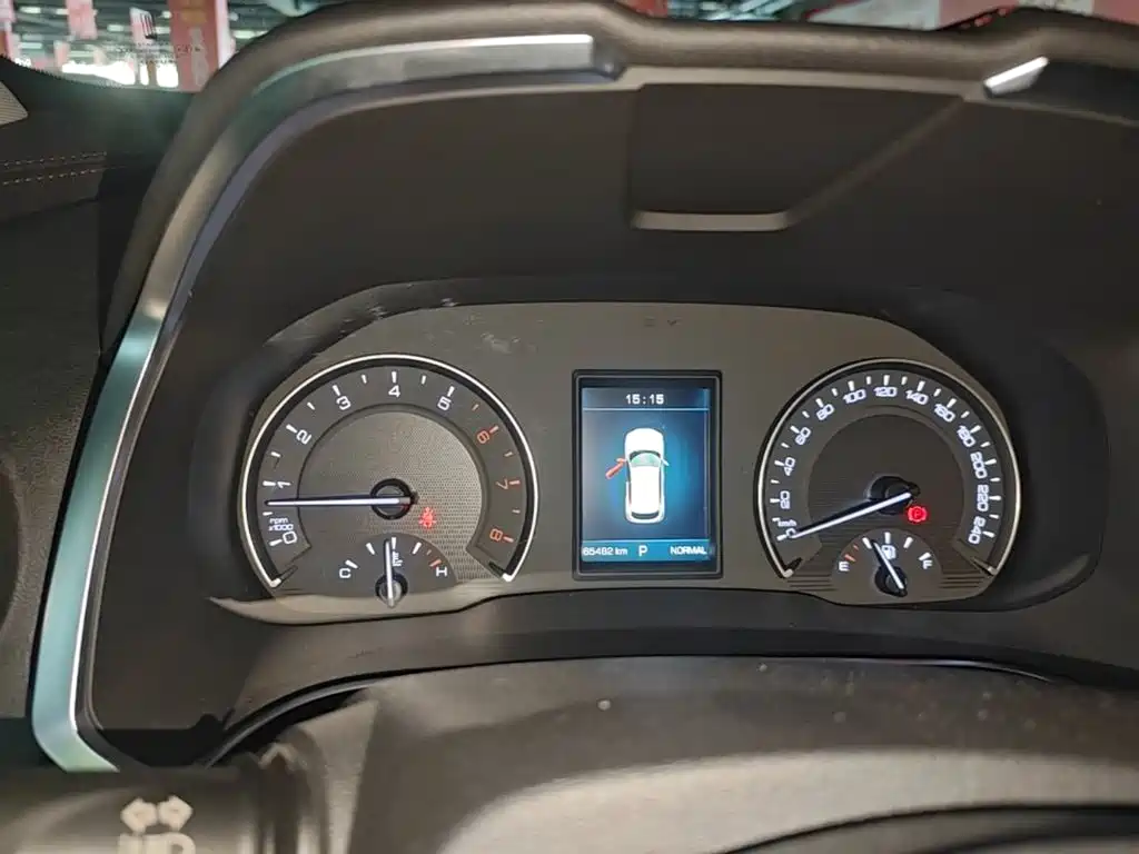 Wey Wey VV5 — миниатюра 12