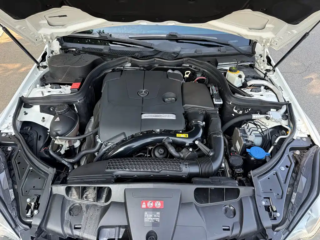 Mercedes-Benz E-Class (Import) — миниатюра 16