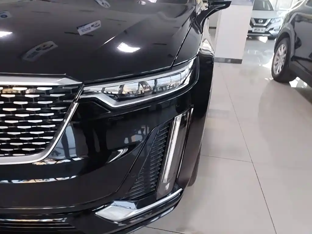 Cadillac XT6 — миниатюра 24