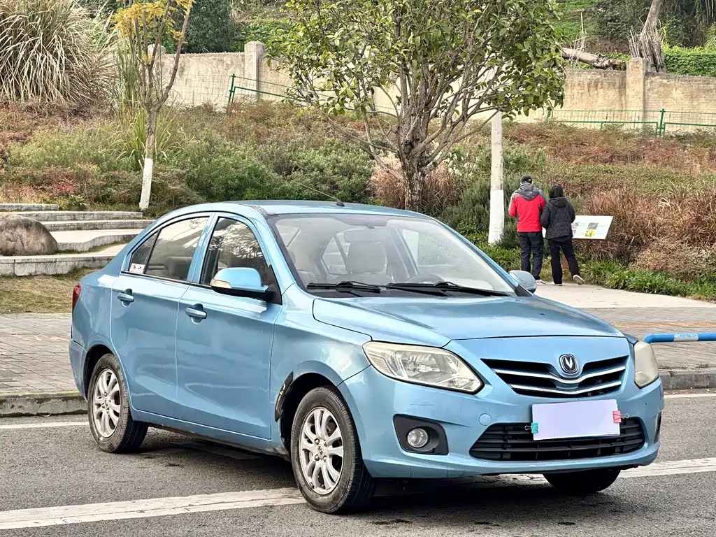 Changan V3 2012 1.3L MT Luxury V