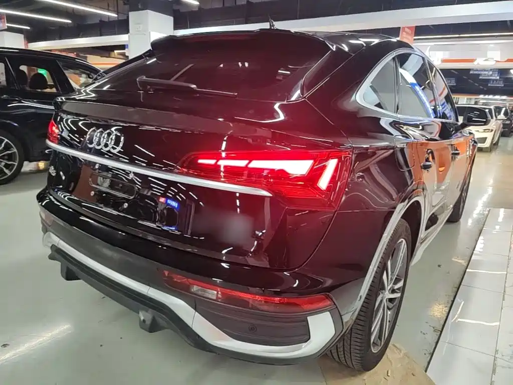 Audi Q5L Sportback — миниатюра 7