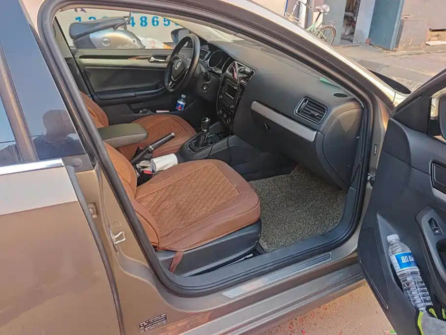 Volkswagen Sagitar — миниатюра 8
