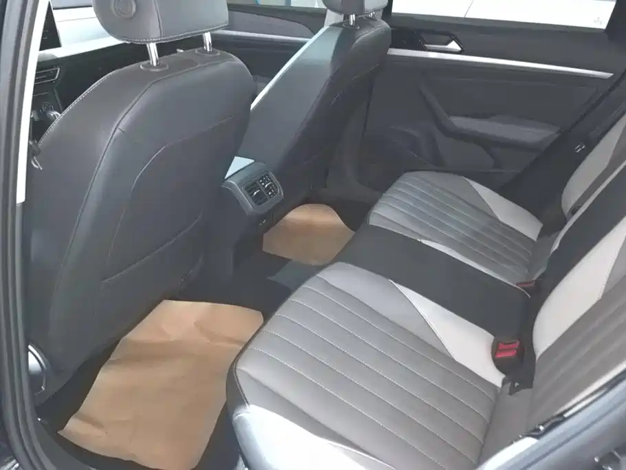 Volkswagen Lavida — миниатюра 11