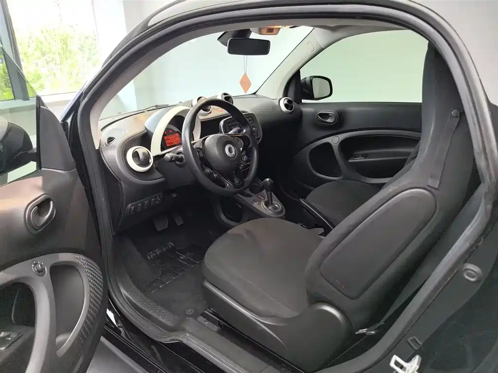 Smart fortwo 2015 1.0L 52