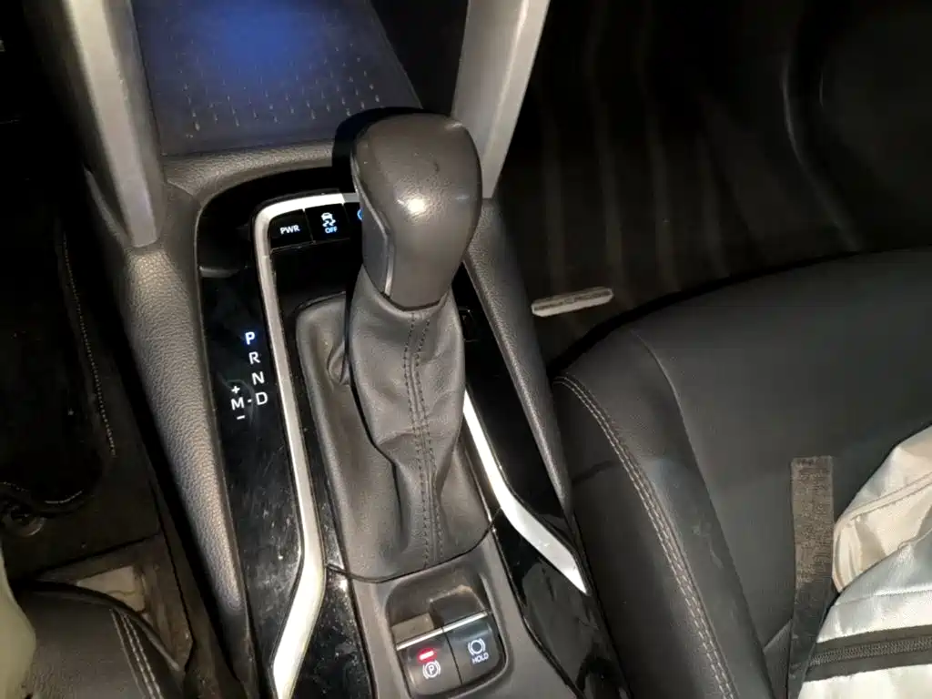 Toyota Corolla Cross — миниатюра 14