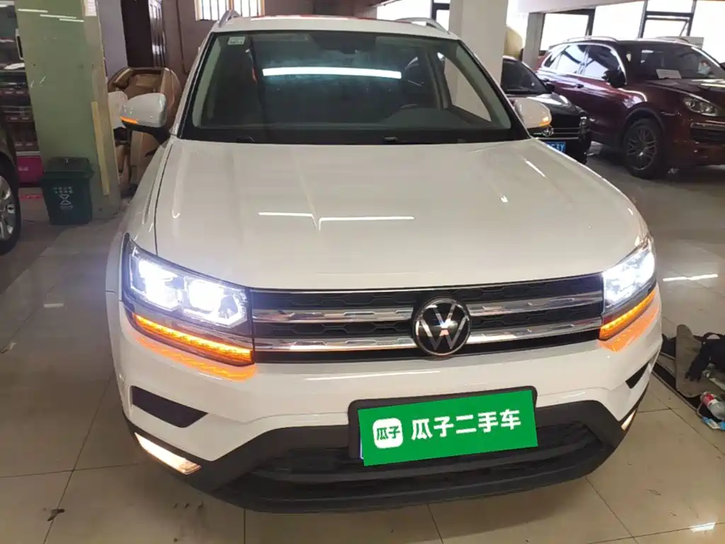 Volkswagen Tharu — миниатюра 3