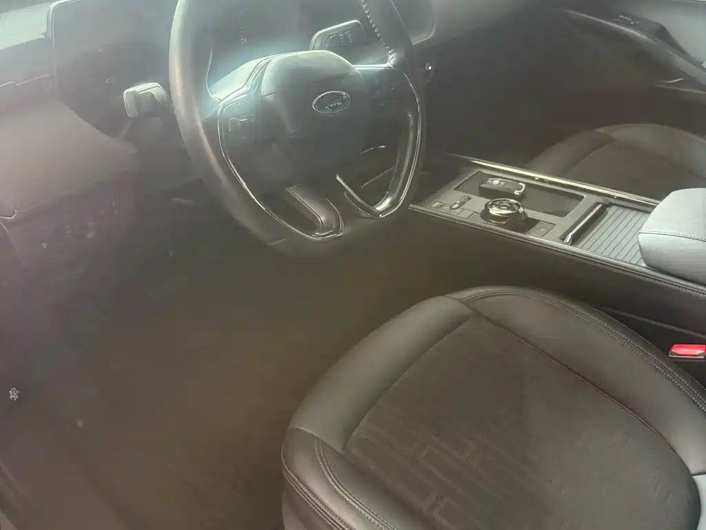 Ford Mondeo — миниатюра 6