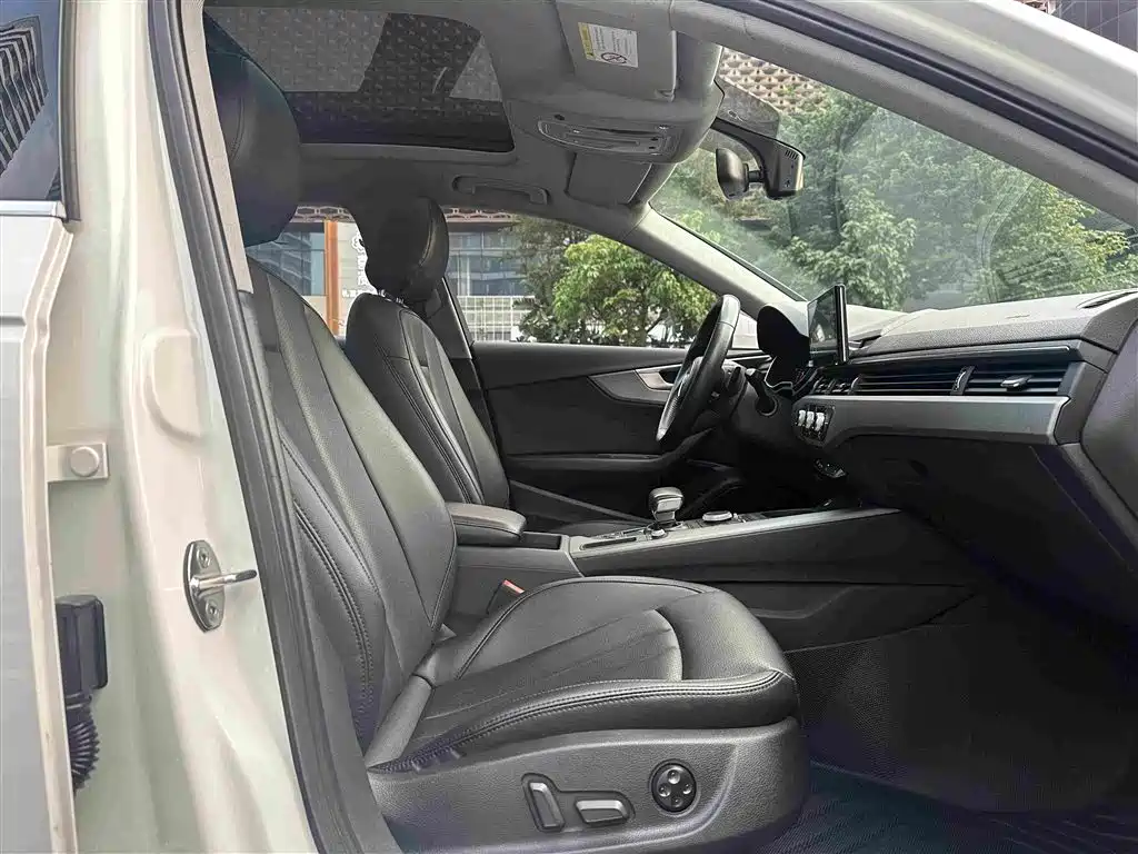 Audi A4L — миниатюра 6