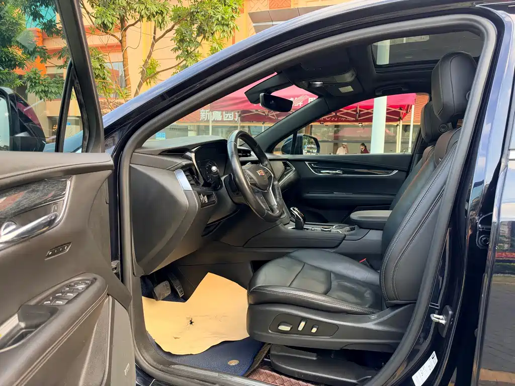 Cadillac XT5 — миниатюра 11