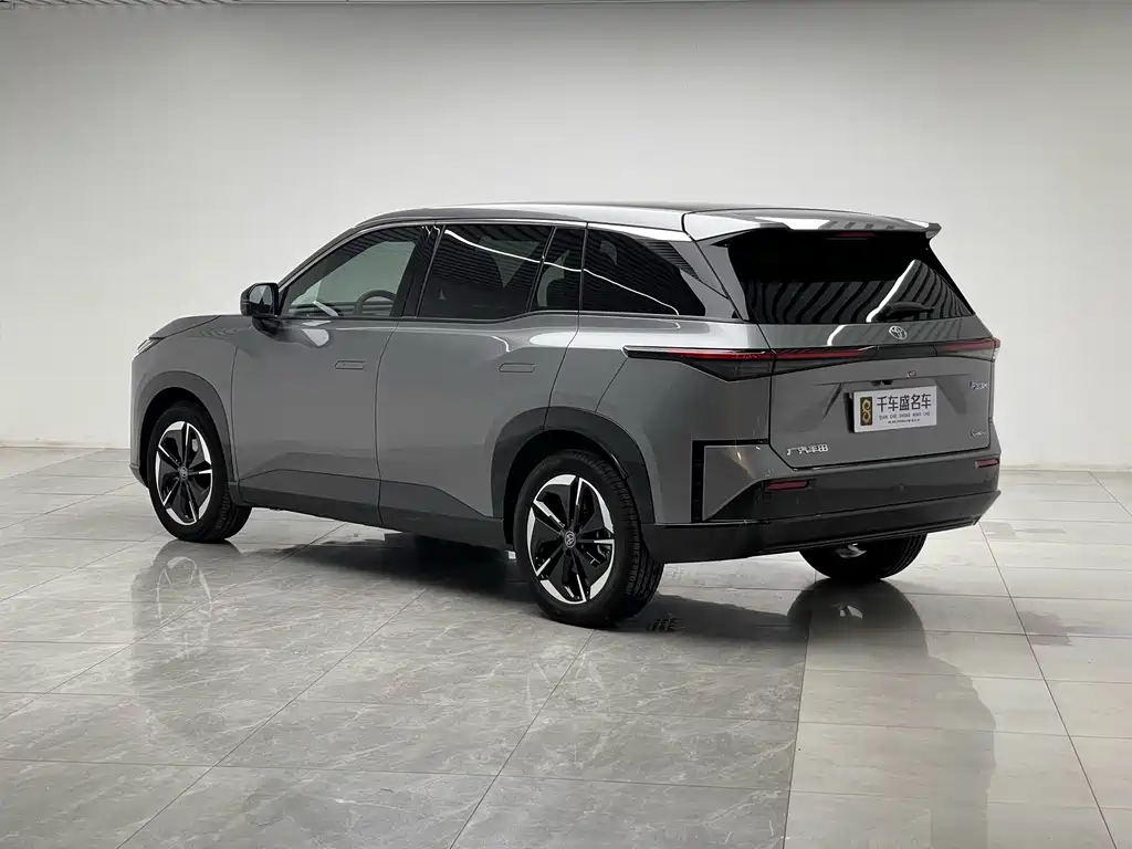 Toyota bZ3X — миниатюра 4