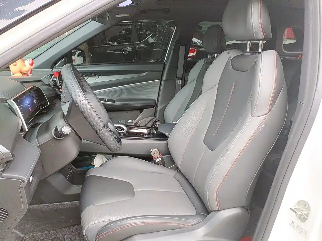 Geely Boyue — миниатюра 11