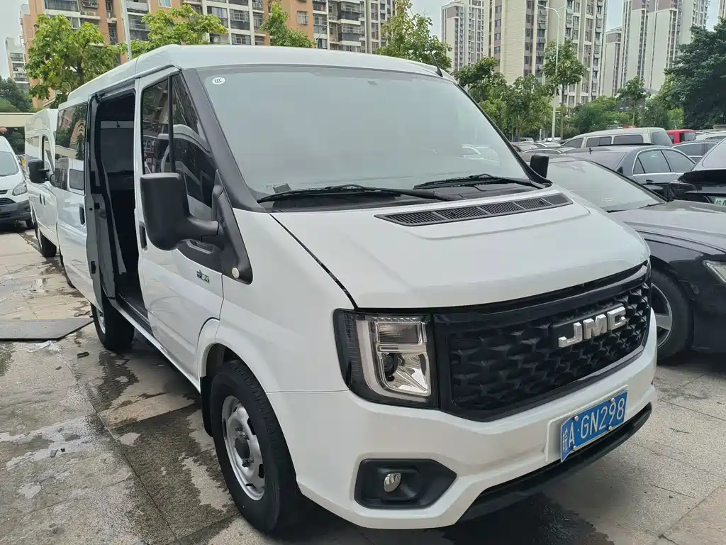 JMC JMC Fushun — миниатюра 3